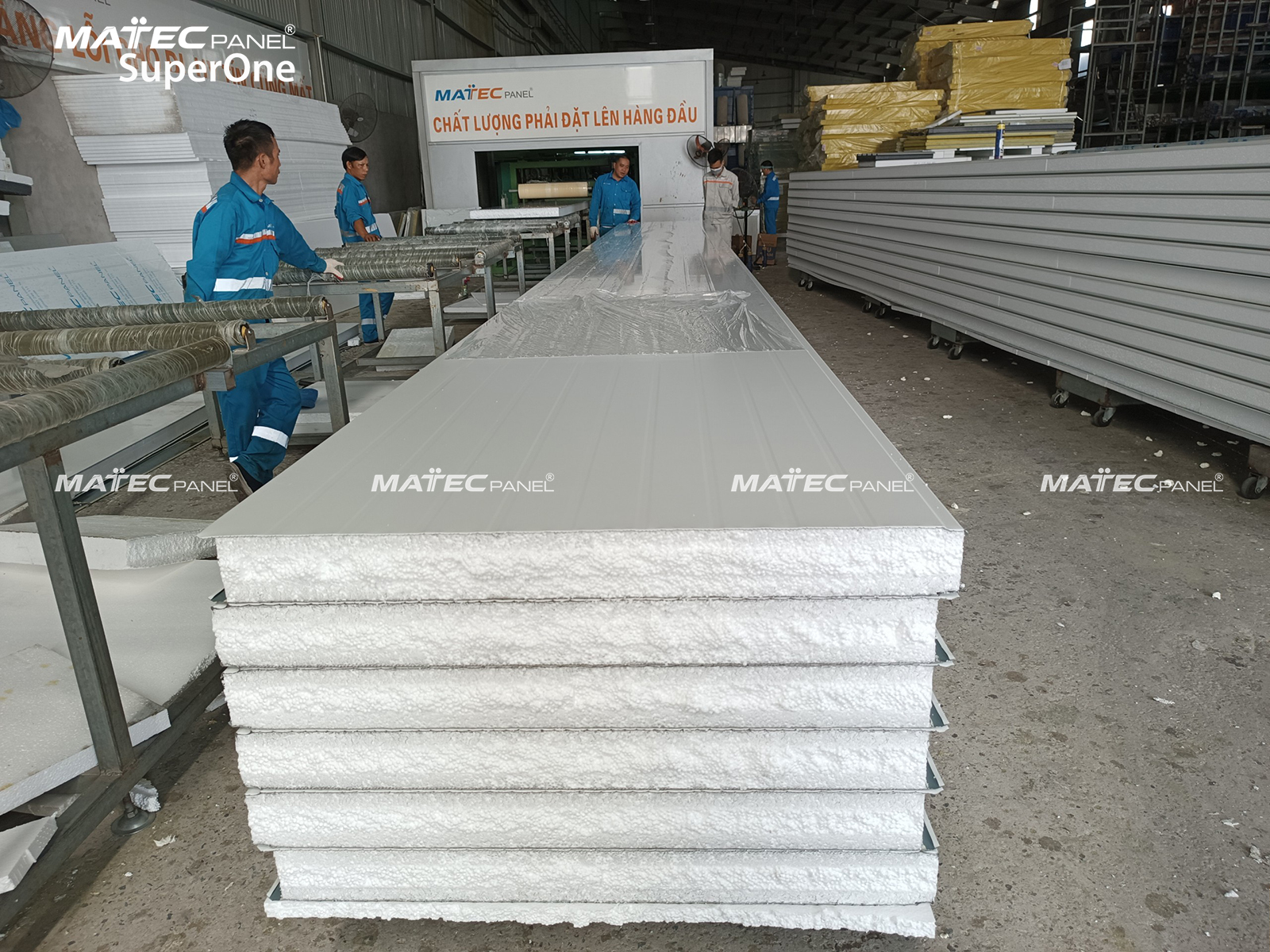 Vách Ngăn Panel T100 Tôn 0.2mm